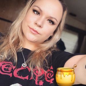 Meet your Posher, Shellsea